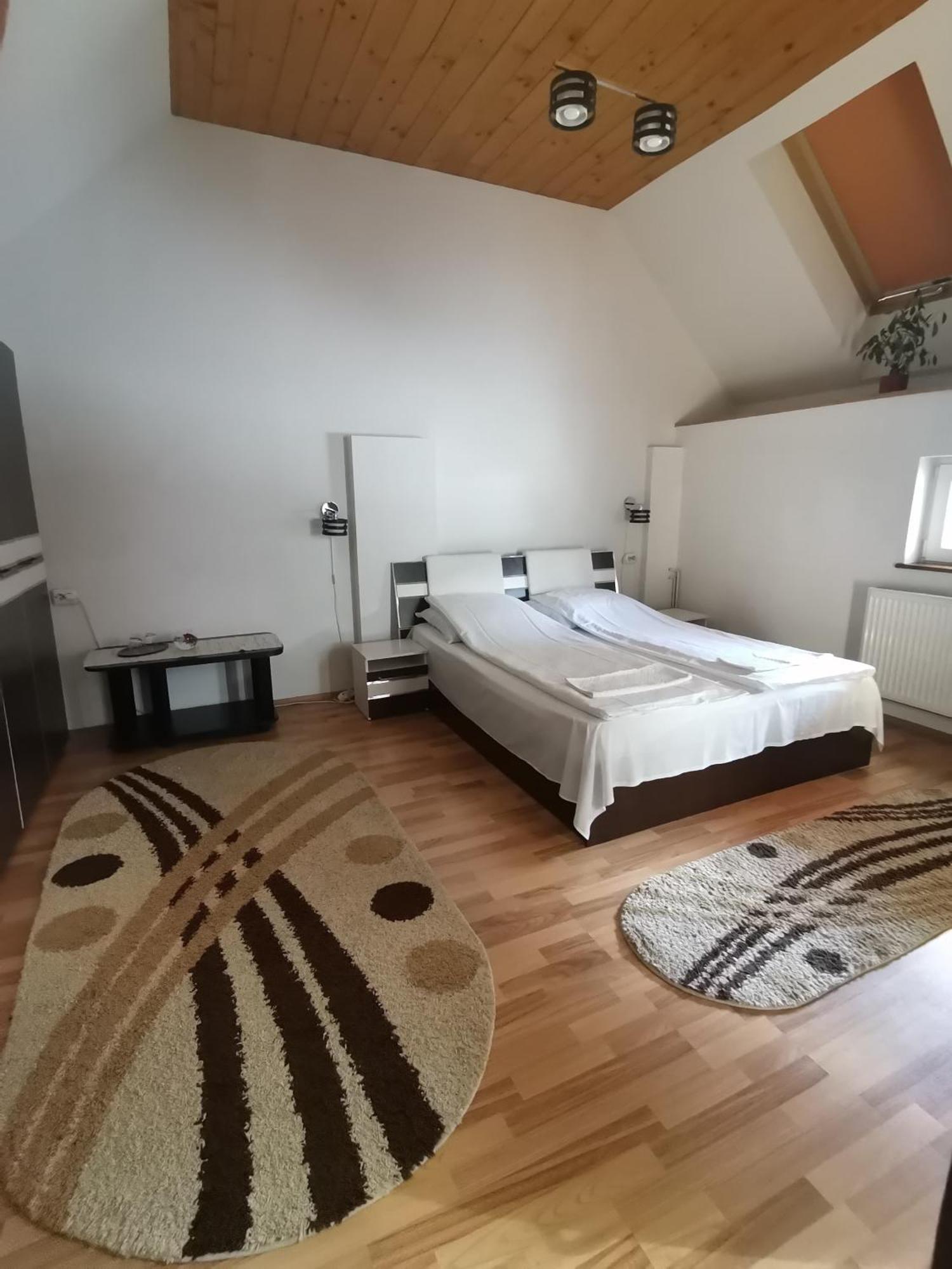 Casa Sara Otel Săcele Dış mekan fotoğraf